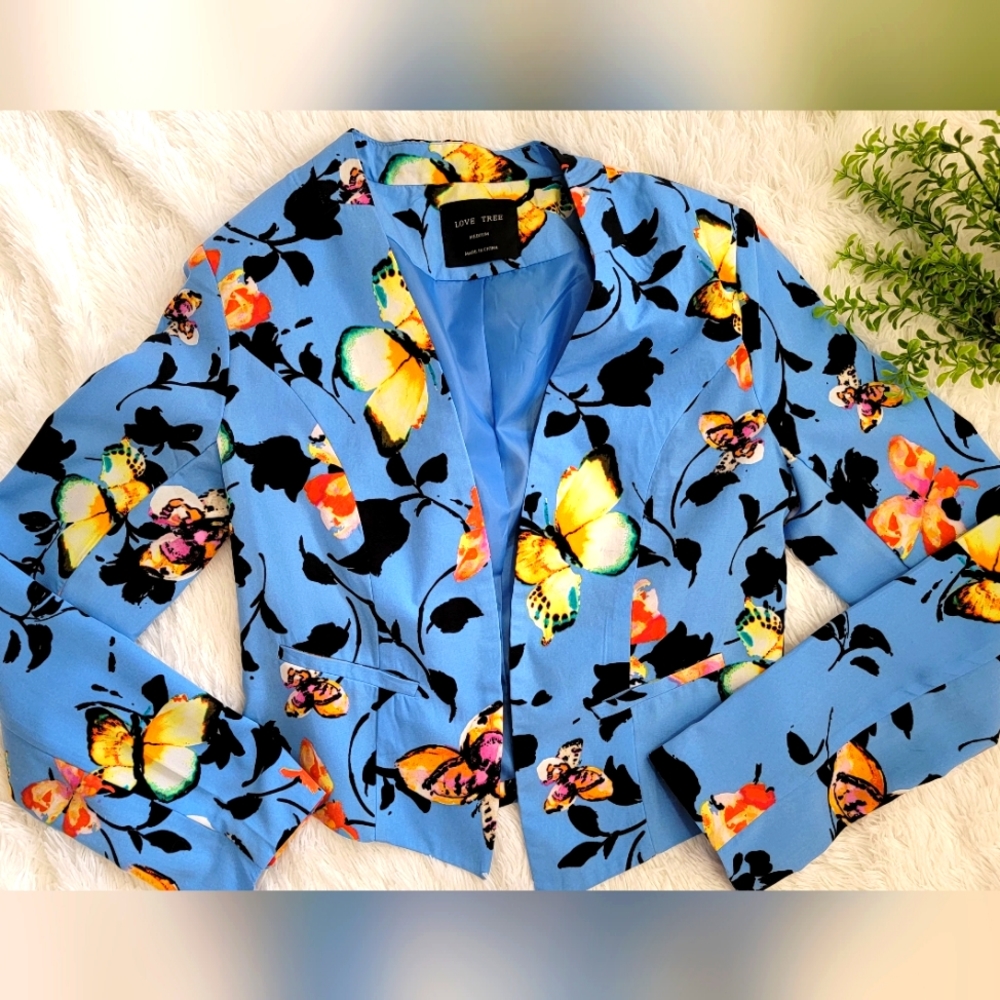 Love Tree Womens blue Floral Butterfly Open Cropped Blazer Jacket Sz M